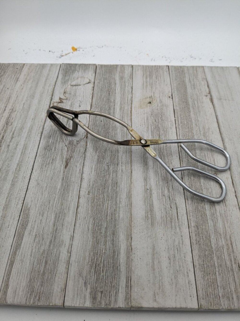 EKCO 8" Stainless Steel #1 Kitchen Tongs Grippers Scissor Type Vintage